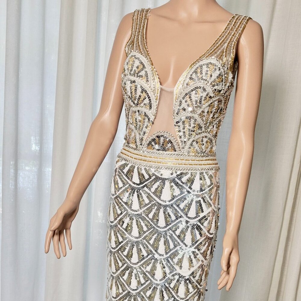 Lucci Lu Red Carpet Gown size 4 gold  and silver sequins SHOW STOPPER
